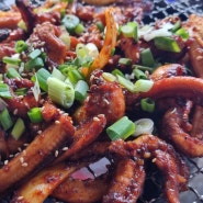 만구기네 | 화로불닭발 숯불꼼장어 논현 맛집
