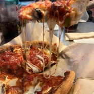 [여의도/샛강 맛집] 치즈가 가득한 시카고 피자 맛집 "피자팬팬" 1인 피자도 있어 혼피맥 가능!!