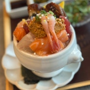 "스시도쿠카미동" 덮밥인데 예뻐서 먹기아까웠던[특품지라시카미동&아부리동]왕십리 본점에서 분위기좋은 일식 먹고온 솔직리뷰🙋🏻♀️
