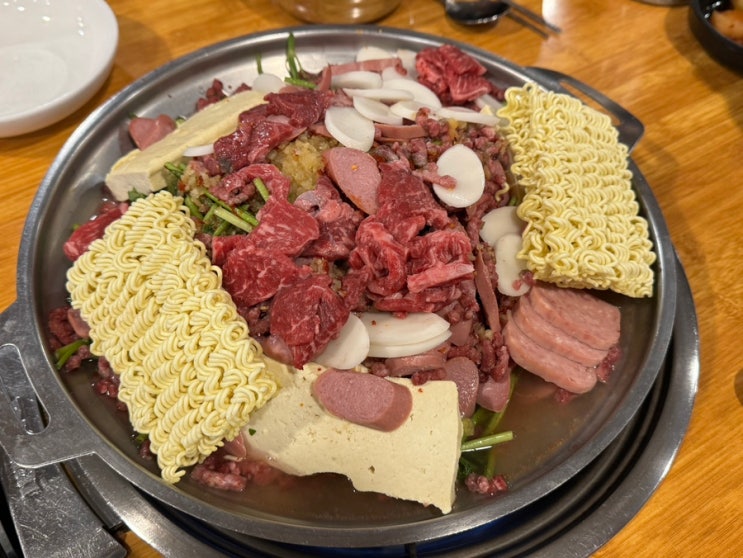 [역삼] 대우부대찌개, 강남 역삼동 성시경 먹을텐데 한우 등심부대찌개 솔직 후기(토요일 휴무) : 네이버 블로그