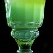 압생트-프랑스가 주산지로 알코올분 70% 정도의 독하고 쓴 녹색의 양주