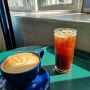 망원동 카페 | 딥블루레이크 블루리본 가득 커피 맛집