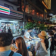 방콕 먹부림 :: 저녁에만 출몰하는 전설의 로띠아저씨, 터미널21 세븐일레븐 앞