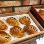 강남역 베이커리 카페 마룬(MAROON) 새로 오픈한 소금빵 맛집!(구 브랑제리 루엘)