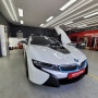 BMW i8 도어스커프/도어씰 스크래치보호목적 랩핑