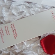 CLARINS 클라랑스 목크림 : 엑스트라 퍼밍 넥크림 두통째 쓰는중