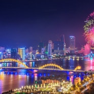 베트남 어느 도시가 국제 불꽃놀이 축제를 개최하나요?