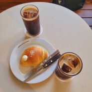 [성수동 맛집] LOWIDE 로와이드 커피 베이커리_ 서울숲 디저트 카페