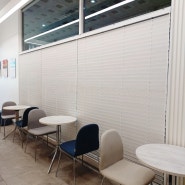 안산 블라인드 모던 우드로 블루샥 커피숍 매장 인테리어의 완성