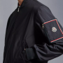 김호중 옷 경찰출석 자켓 브랜드 몽클레어 봄버 재킷