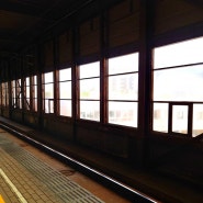 일본 철도여행-홋카이도-JR 코토니 역(JR 琴似(ことに)駅)(S03)-삿포로 시내의 고가역으로 삿포로 시영 지하철 토자이 센과 700M 거리의 역-