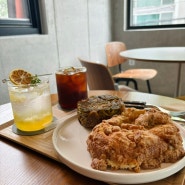 증산역 카페 펀스터 : 맛있는 커피와 빵이 있는 2층 베이커리 카페