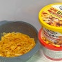 CU 신상 국떡 컵볶이 매콤까르보ㅣ더 맛있게 먹는 팁ㅣ편의점떡볶이로 로제파스타 만들기