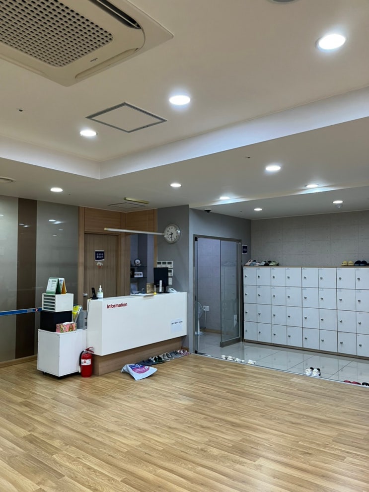 프런트,로비,로즈맘