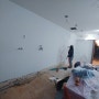 천안 아산 페인트 시공 패스트푸드 식당 벽면 천장 타일 화이트 인테리어 도장 공사 (1)