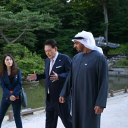 전투기 띄워 호위하고 창덕궁 산책· · · 尹, UAE 대통령 특급 예우