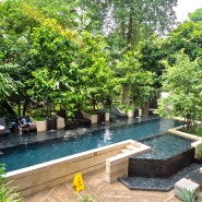 방콕 가디나 아속 호텔 야외 수영장 아속역 근처 가성비 숙소 추천 (새벽도착 샤워 가능)