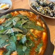 매운맛이 중독적인 깻잎 찜닭 맛집 신촌 대성이네