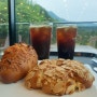 '커피홀 의암스카이워크점' 정원있는 춘천 대형카페 삼악산 케이블카 근처 베이커리 맛집