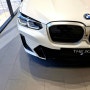 2024 BMW iX3 실물 구경기 치열한데 경쟁자가 없다 포토 정보 제원 오너평가