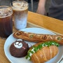 크랙소금빵 맛있는집 / 진주 베이커리 카페 / 평거동 카페 / 베어스츄리마켓 / 커피맛집