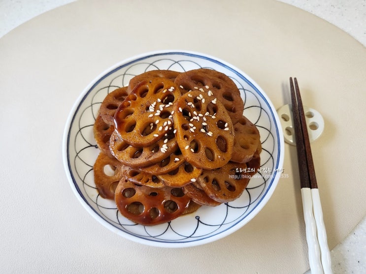 쫀득한 연근조림 맛있게 만든 법 레시피 연근 손질법 삶는 법 연근 요리 : 네이버 블로그