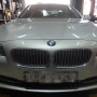 부천수입차정비 JH모터스 BMW F10 520D 엔진오일 누유 중고차 성능보증수리 밸브커버 교환작업.~