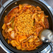 부산 남천동 밥집 ㅣ 전가네 통돼지볶음 :: 국내산 찌개와 볶음으로 든든한 한 끼