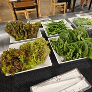 대전 산성동 고기집 쌈마이대패 쌈채소 정말 다양하게 많이 있고 삼겹살 신선해요~