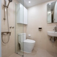 분당인테리어, 샤워부스를 설치한 좁은 안방화장실 인테리어 파크타운대림아파트