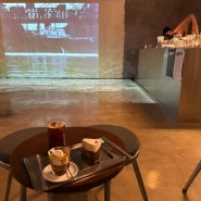 강릉여행가서 맛있는 커피도 먹고 힙한 분위기 즐긴 강릉 교동카페 어웨이브