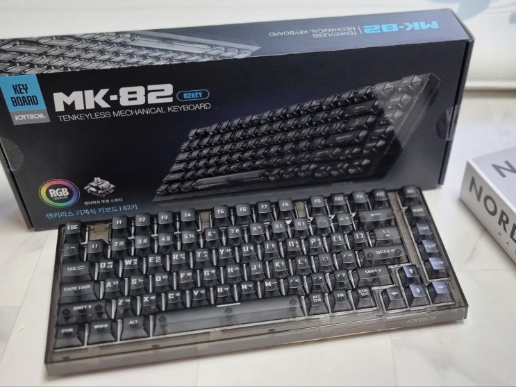 저소음 기계식 키보드 추천 투명 풀윤활 조이트론 MK82 텐키리스 : 네이버 블로그