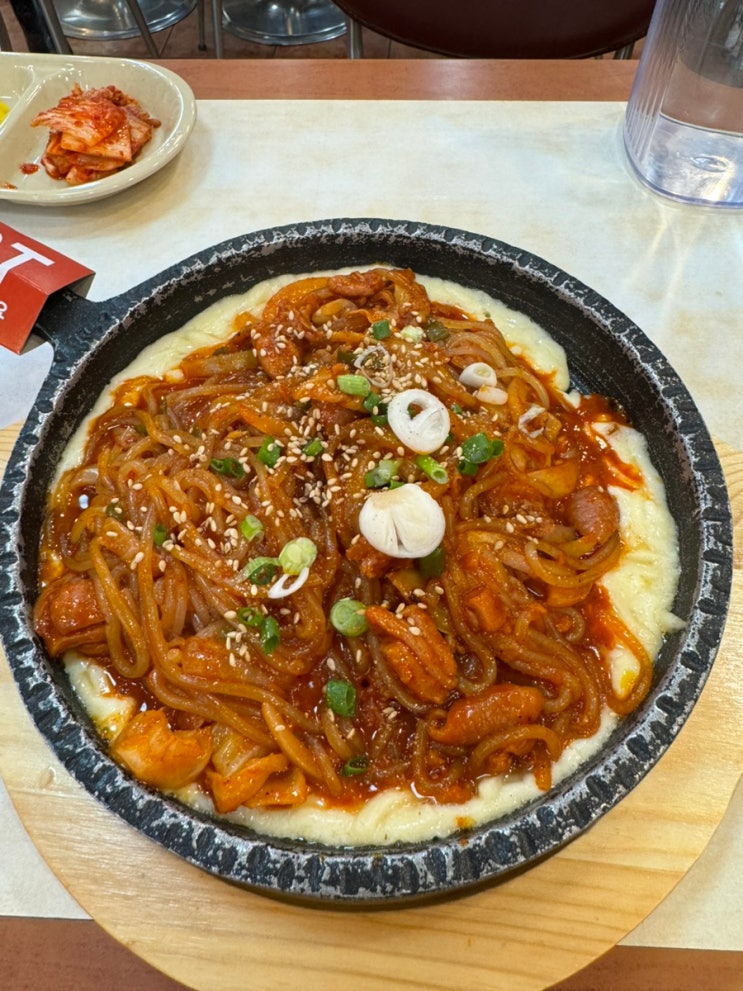 🐔불닭과 쫄면의 조합! 철판치즈불닭쫄면 김가네 강남역점 : 네이버 블로그