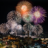 가고시마 여름 축제::사쿠라지마를 배경으로 터지는 불꽃! '긴코완 썸머나이트 불꽃 축제'