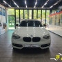 BMW 118D 6.5인치 모니터 탈거 12.3인치 카나로 안드로이드 올인원 장착