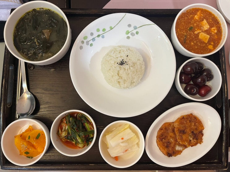 산모식단,미역국,반찬트레이,조리원식사,한식