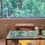 양재천 카페 <오크라 에피쿠로스의 정원> - 푸른 녹음을 마주보며 조용히 독서하기 좋은 곳