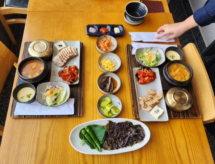 한상 가득 차려주는 부산보쌈맛집, 명지첫집 오션시티직영점