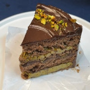 [가제트] 내돈내산 송파 방이동 디저트 카페 두바이 초콜릿 케이크 카다이프 케이크