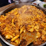 춘천 놀이방 닭갈비 맛집은 이곳 9우미닭갈비 만천점