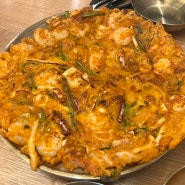 육전국밥 신대방삼거리역점 - 비 오면 더 좋을 해물 김치전과 막걸리