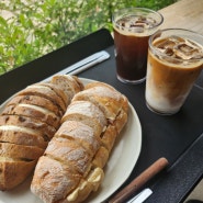 을숙도 빵이 맛있는 카페 : 블랙업커피