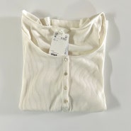 리뷰, H&M [에이치앤엠&흐앤므] 버튼 플래킷 리브드 티셔츠 화이트