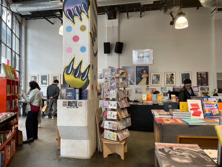 NY | Powerhouse Books Arena 파워하우스 북스 뉴욕 - 브루클린 독립서점 방문 후기 : 네이버 블로그