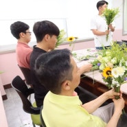 교직원을 위한 힐링 클래스 꽃다발 만들기 단체 수업 - 천안꽃집