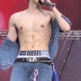 WHAT'S UP WITH KANG DANIEL'S ABS? #KANGDANIEL #강다니엘 #カンダニエル