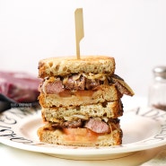 호주산 와규 꾸리살 소고기 스테이크 샌드위치 만들기
