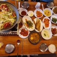 충남 여행 부여 맛집 구드래 돌쌈밥 주물럭쌈밥