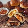 모닝빵 반죽으로 만드는 김치빵 스팸김치빵 만들기 홈베이킹 신김치 요리