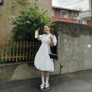 41세 배우 정유미 인스타그램 속 블랙 숄더백 가방 maison alaia